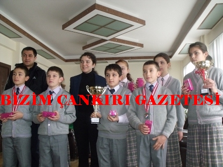 Kaymakam kros�ular� �d�llendirdi