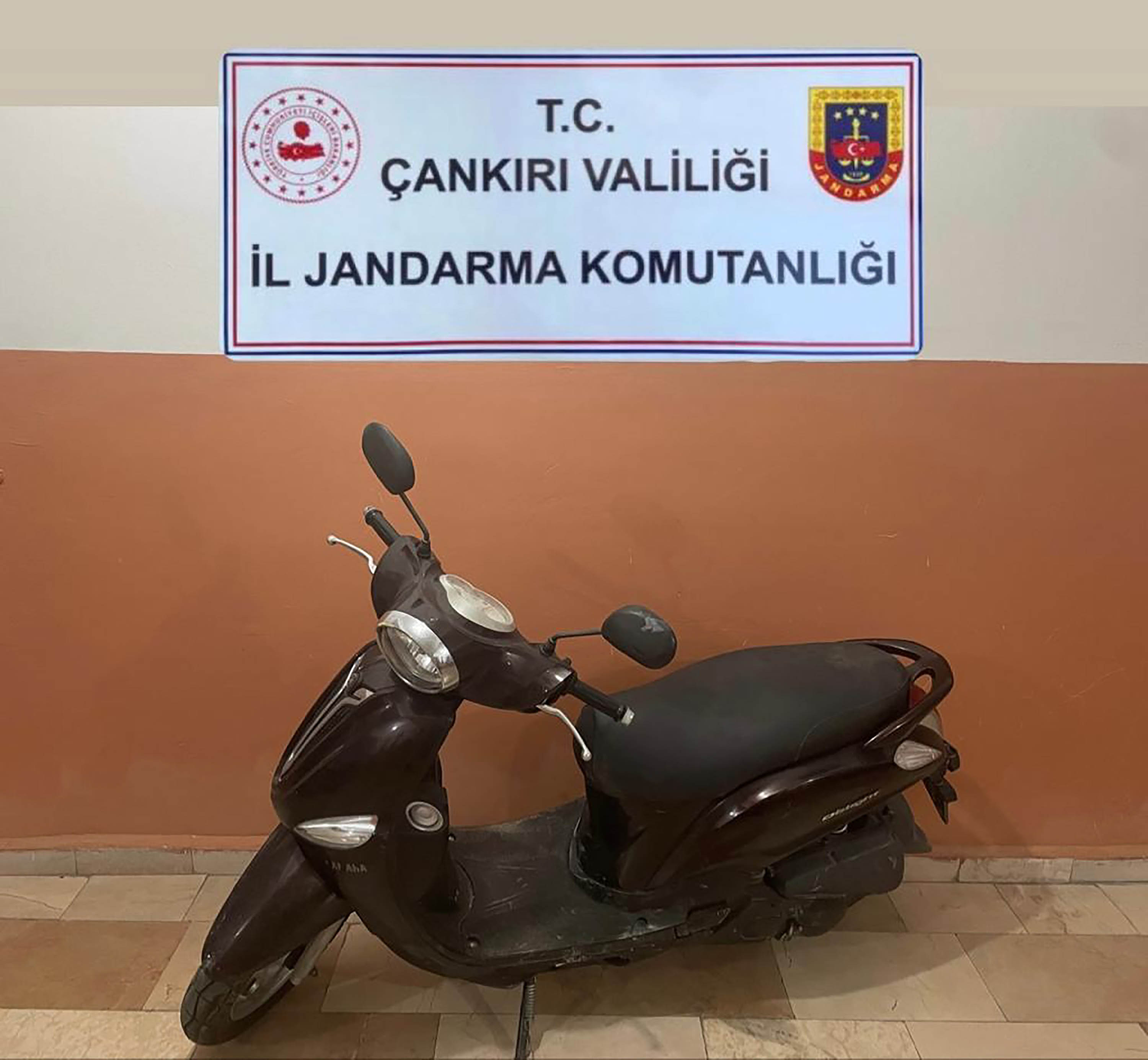 Motosiklet hırsızı yakalandı