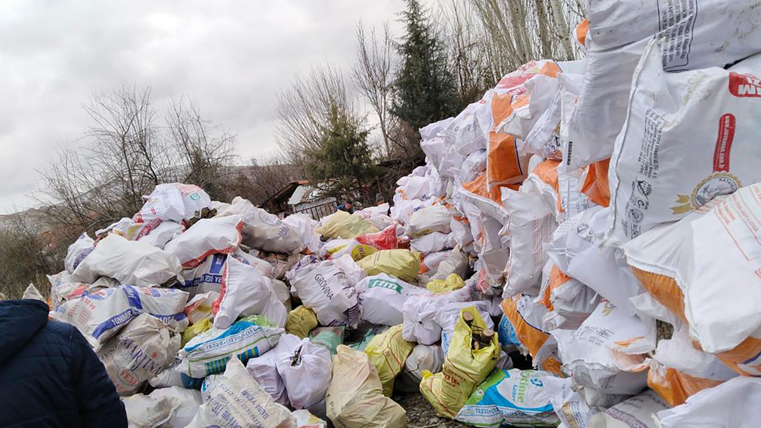 Çankırı köylerinden deprem bölgesine yakacak yardımı