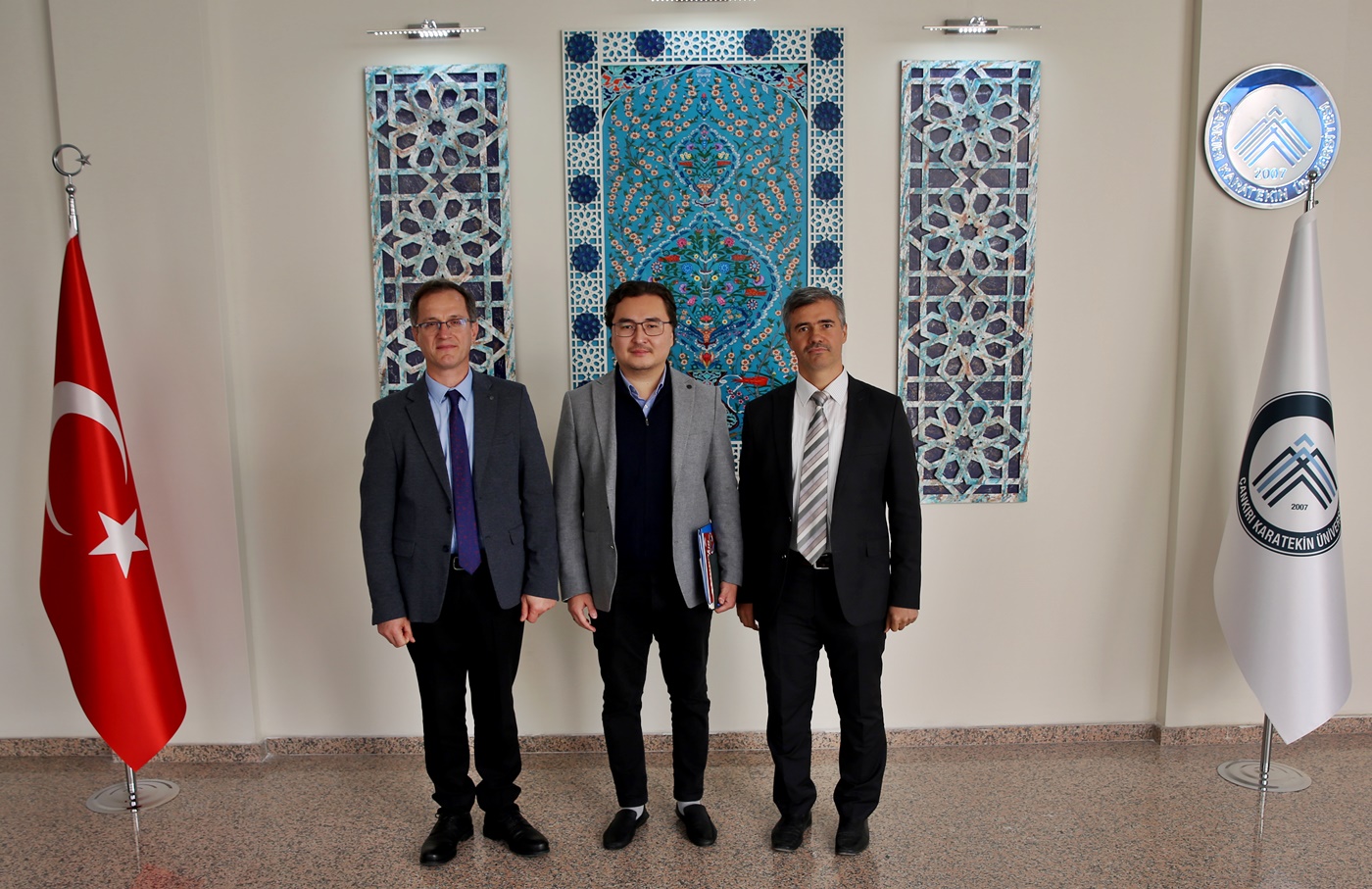 Kazakistan Konsolosluğundan ÇAKÜ’ye Eğitim İş Birliği Ziyareti