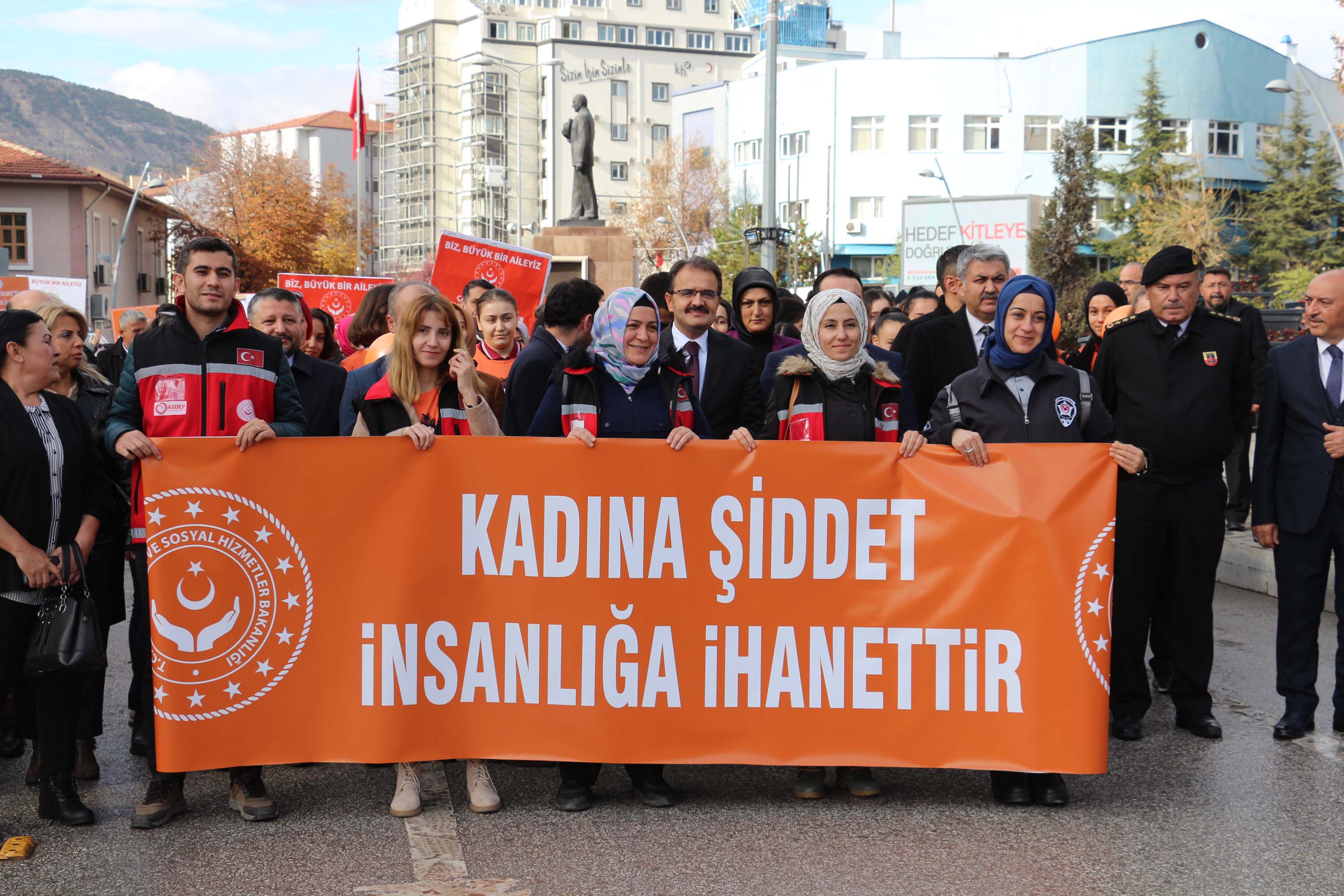 Vali Ayaz: Kadına şiddet konusunda istemediğimiz bir artış görmekteyiz