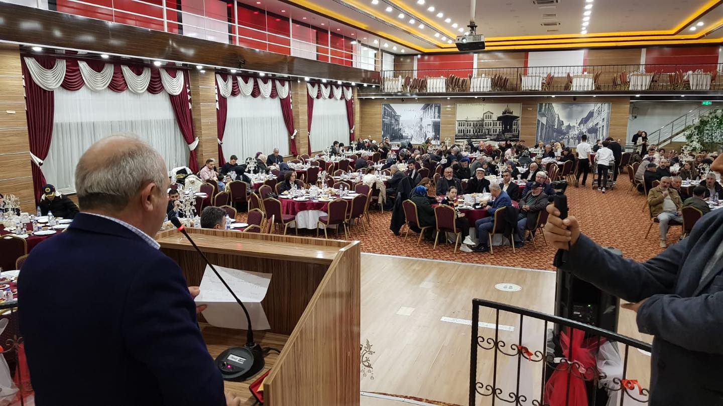 Başkan Esen, şehit aileleri ve gaziler ile iftar yaptı