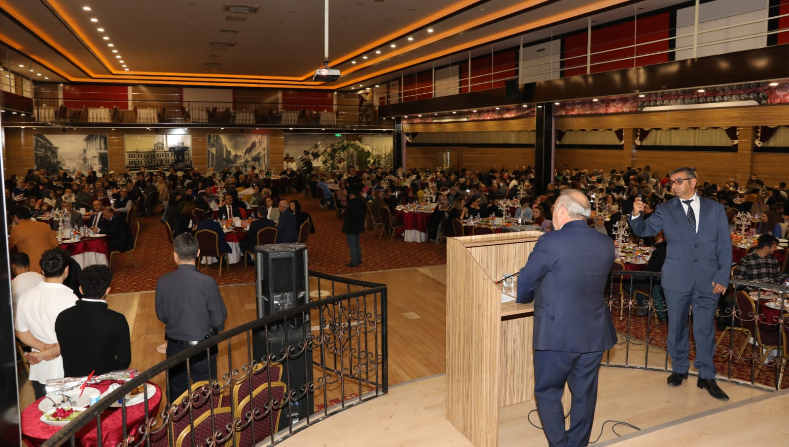 Başkan Esen, öğretmenleri unutmadı