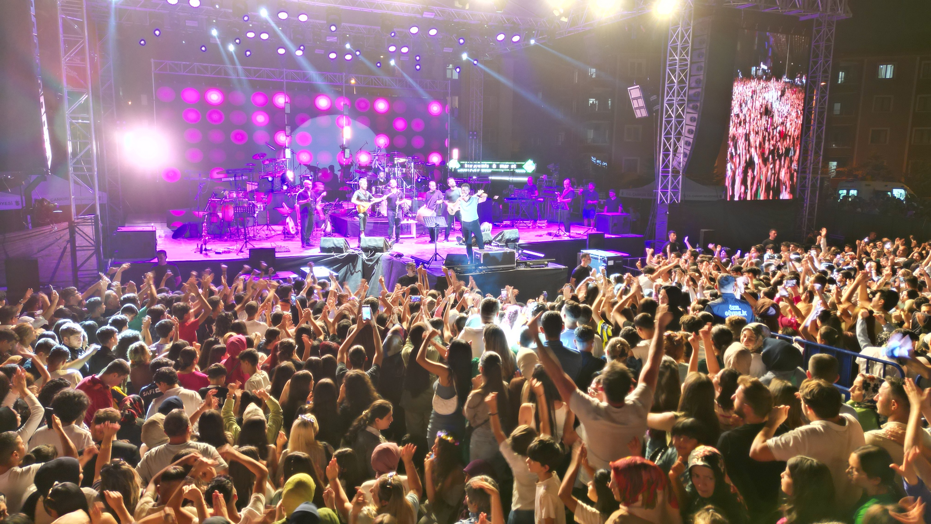 TUZFEST’24 Konserleri Özgür Can Çoban ve Simge ile son buldu