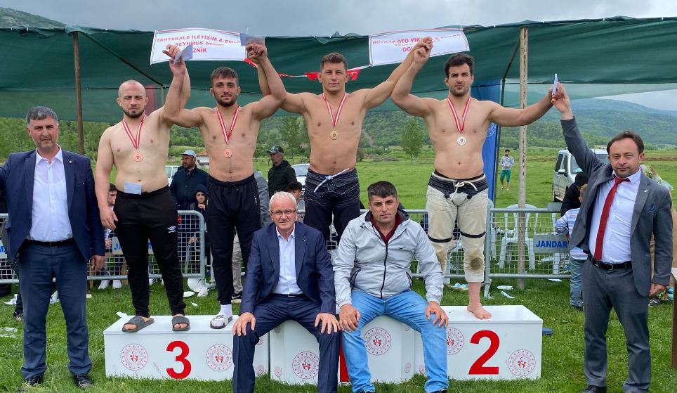 Çankırılı sporcular madalyaları topladı