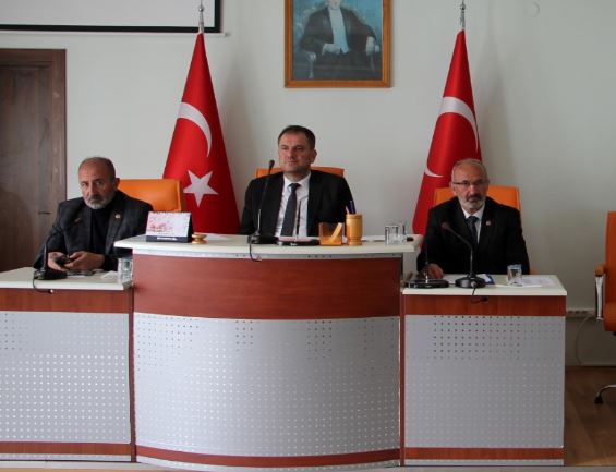 Köylerin çöp toplama ve yol sorunları ele alınacak