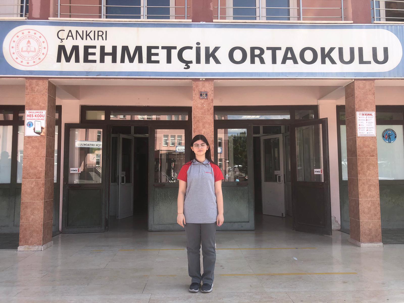 İpekçioğlu, Türkiye Bursluluk Sınavı'nda 500 tam puanla zirvede