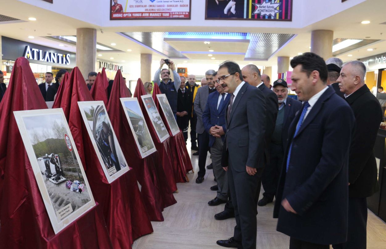 Çankırı'da 'trafik kazalarına farkındalık' sergisi
