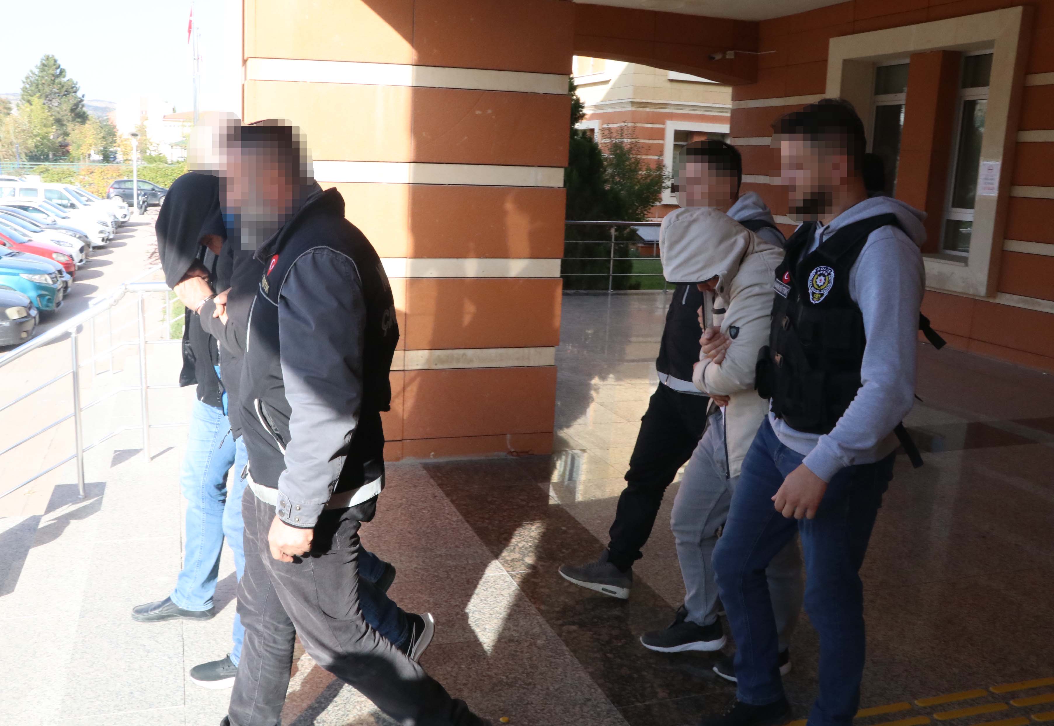 Çankırı’da 2 kişi uyuşturucudan tutuklandı