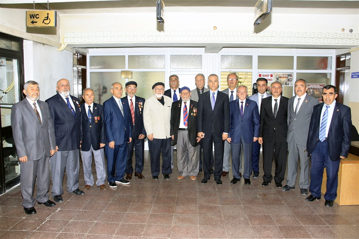 Vali Köse’den, Muharip  Gaziler Derneğine ziyaret
