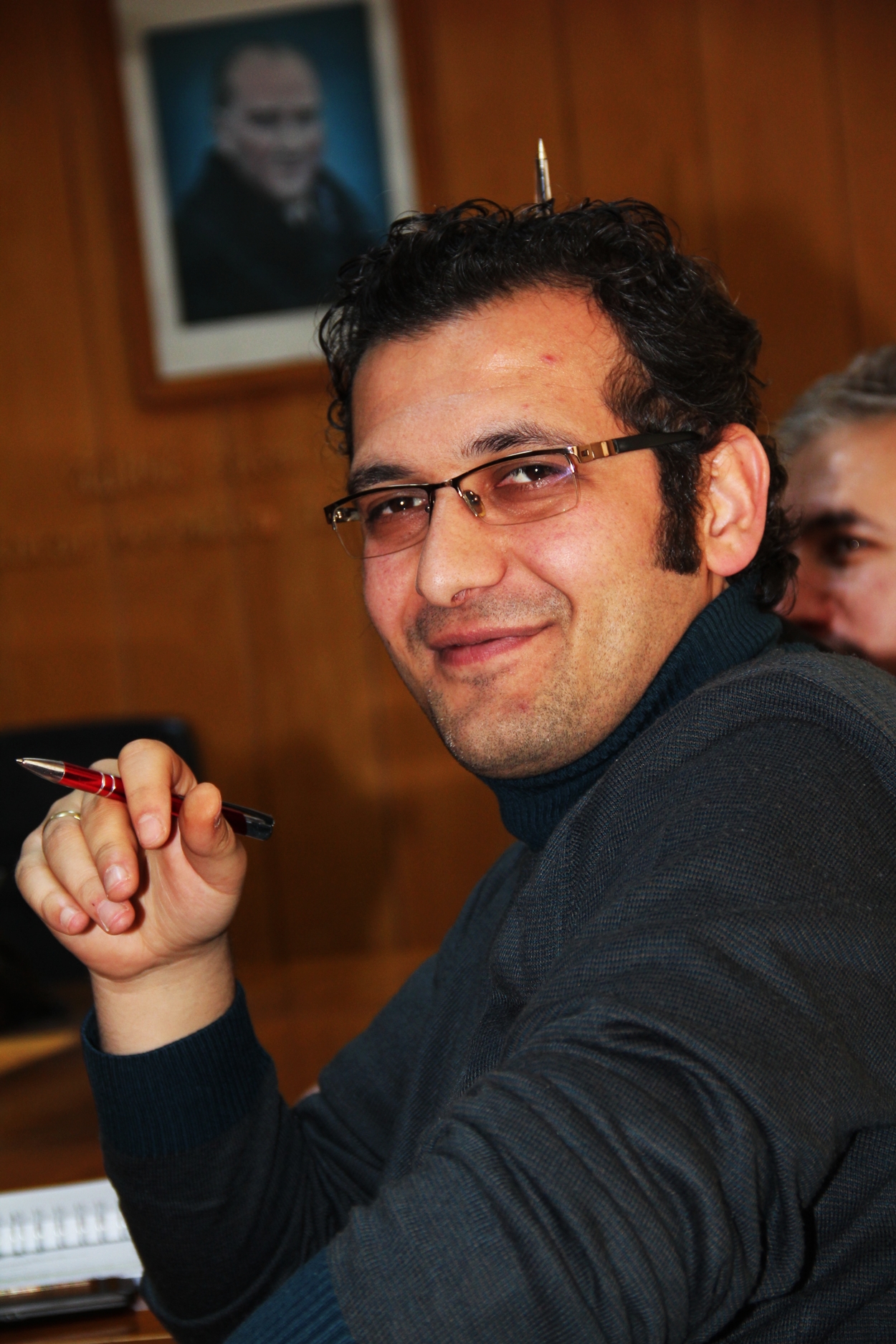 Özkan  Çelik
